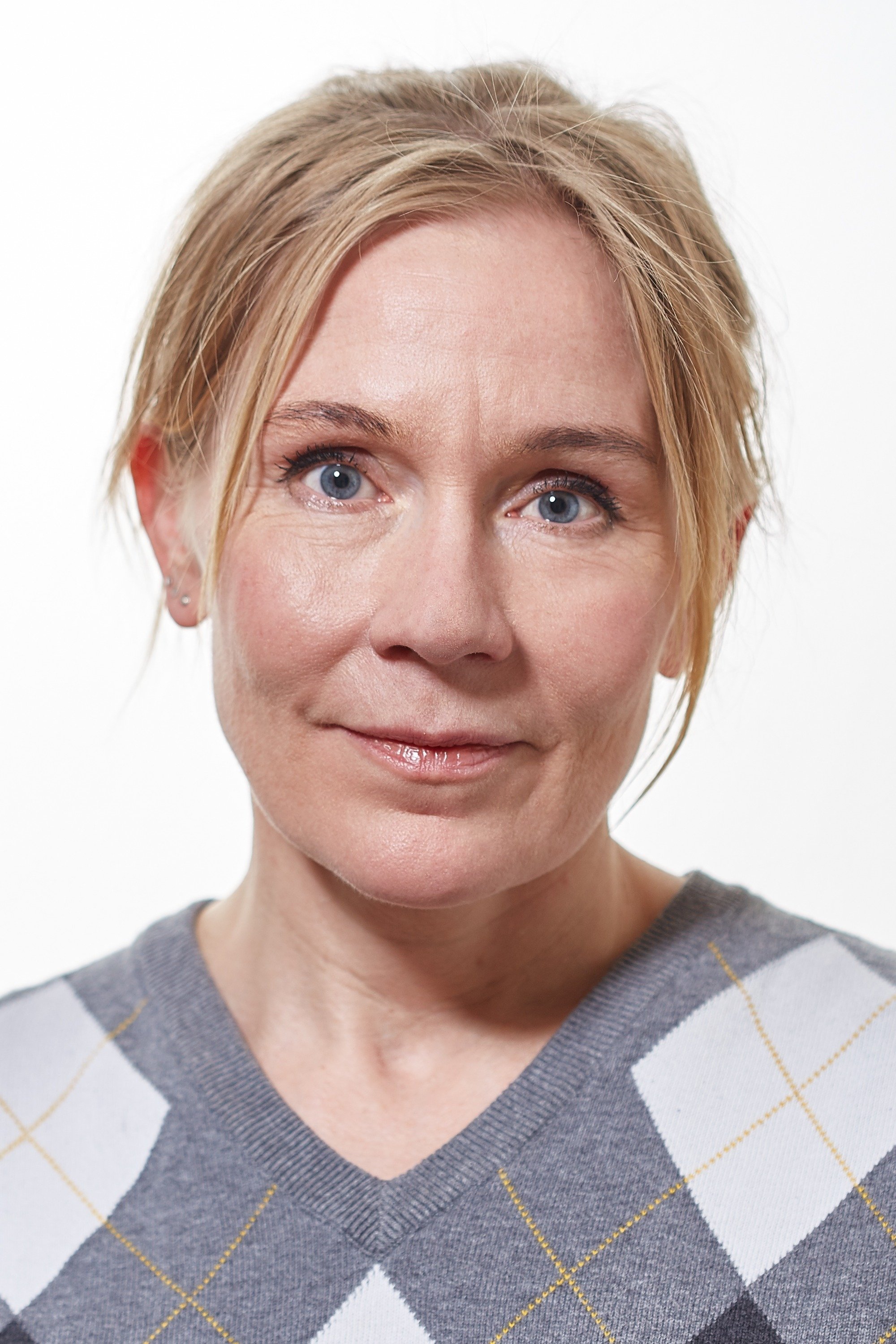 بازیگر Hlín Jóhannesdóttir  