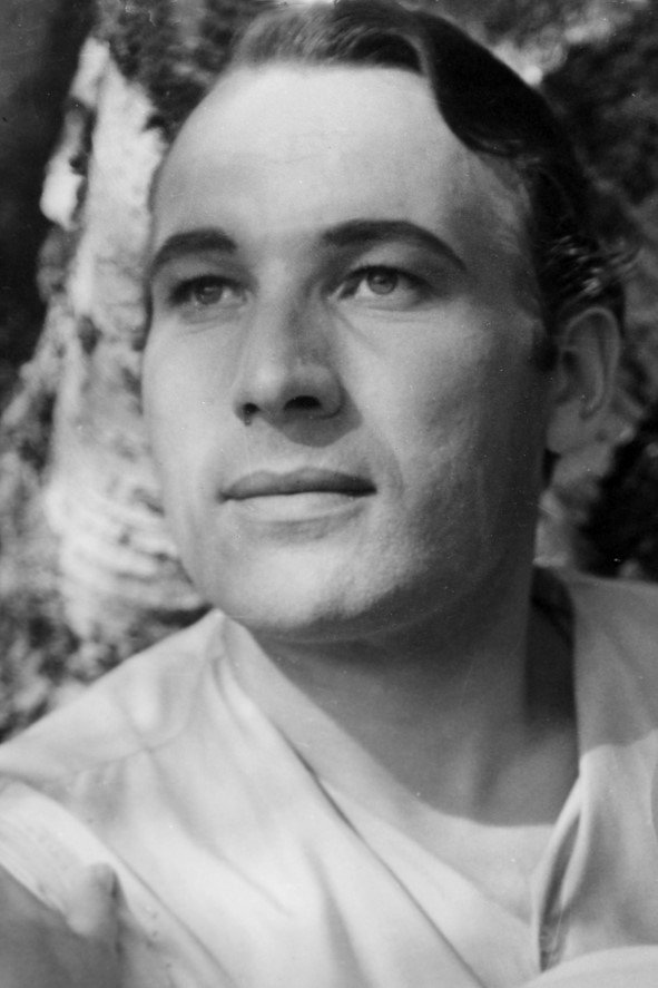 بازیگر Gunnar Hiilloskorpi  
