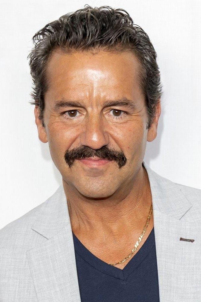 بازیگر Max Casella  