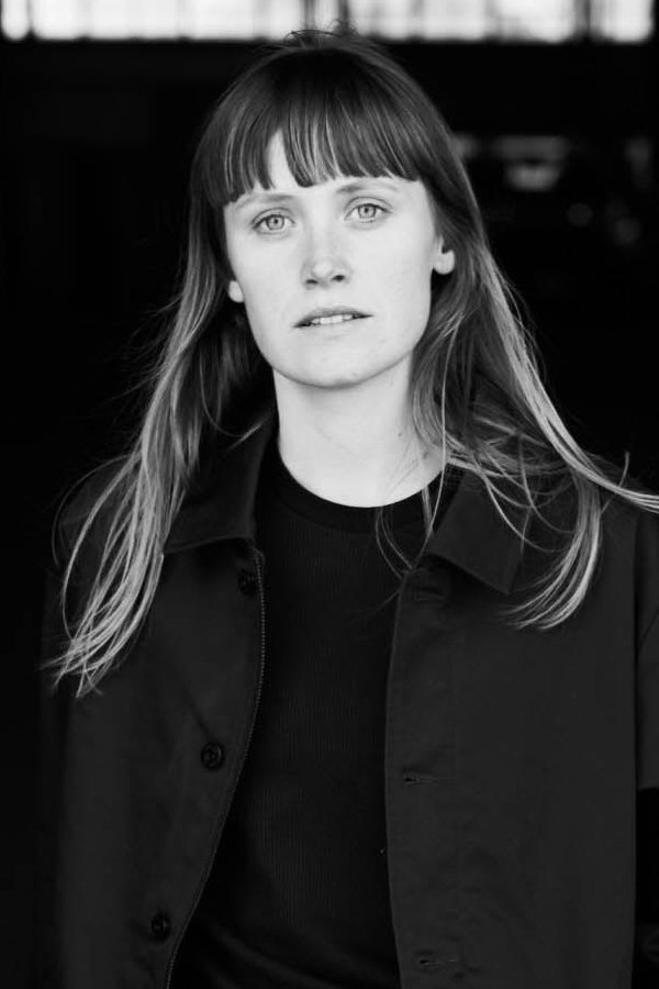 بازیگر Sarah Meurle  