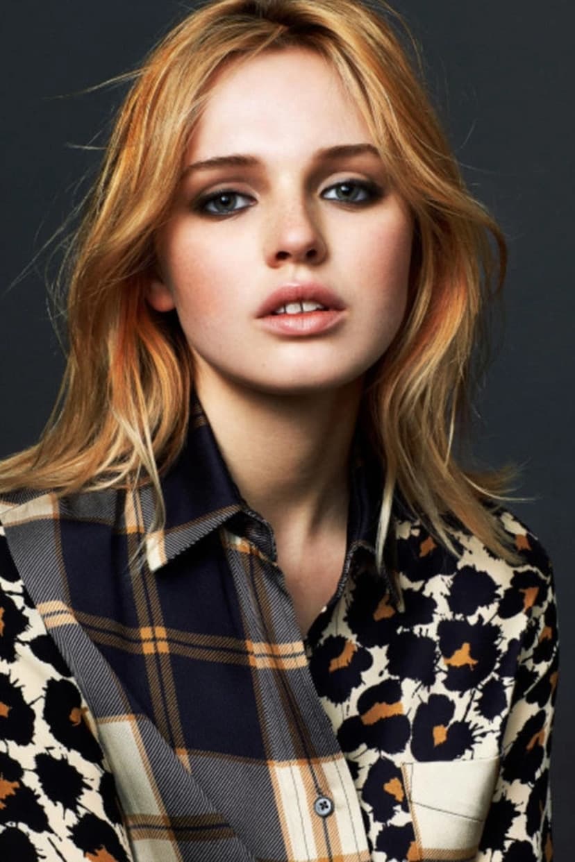 بازیگر Odessa Young  