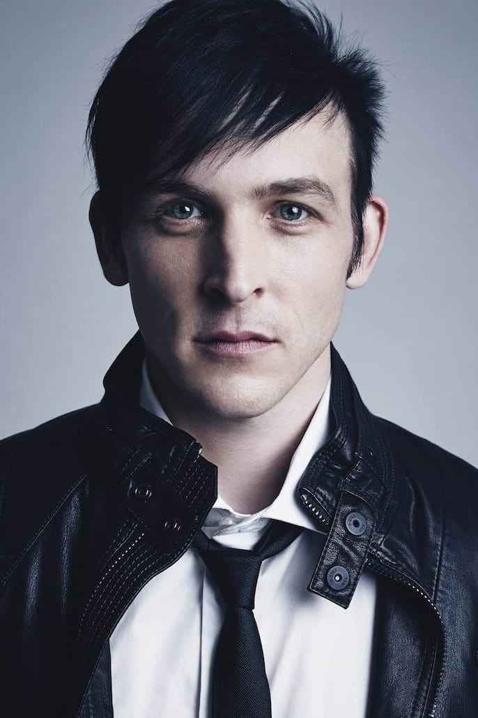 بازیگر Robin Lord Taylor  