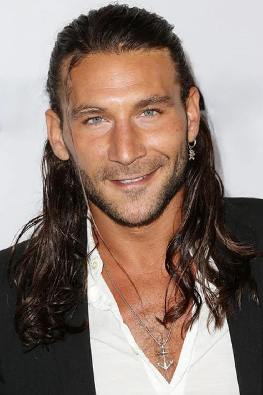 بازیگر Zach McGowan  