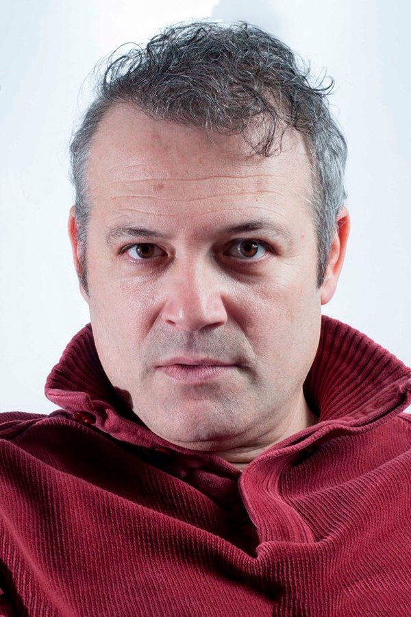 بازیگر Levent Üzümcü  