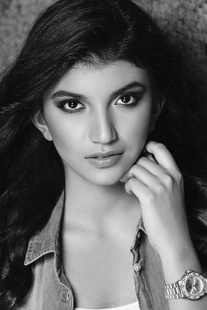 بازیگر Pallavi Singh  