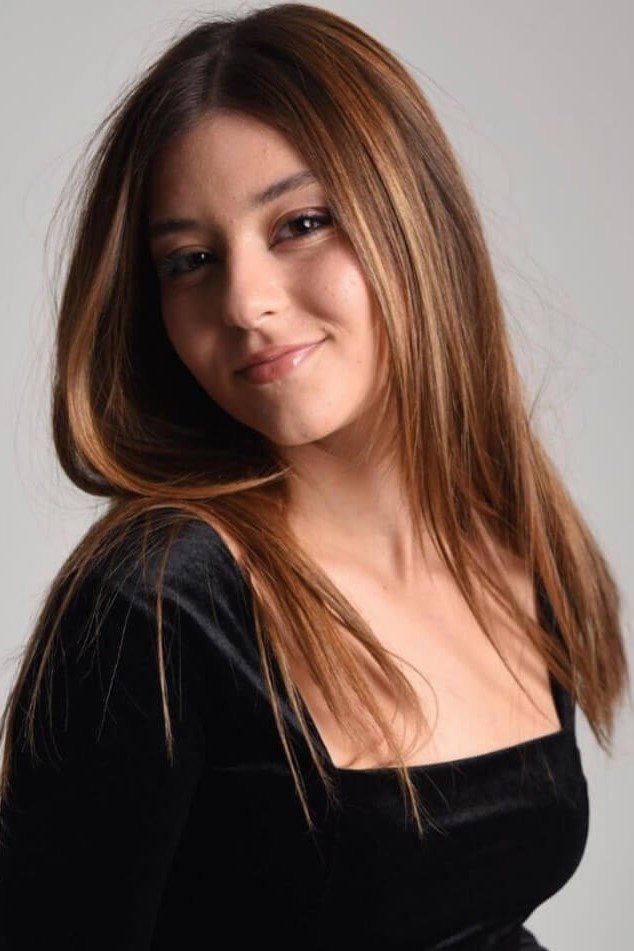 بازیگر Dora Dalgıç  