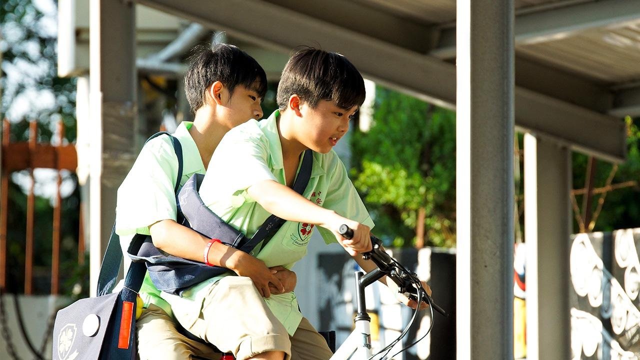 男孩心事|男孩心事