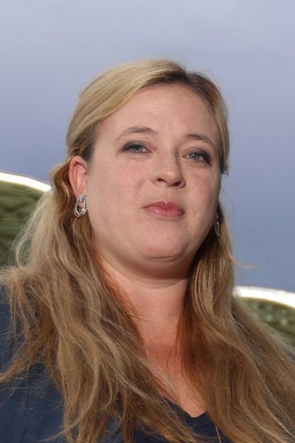 بازیگر Caroline Carnegie  