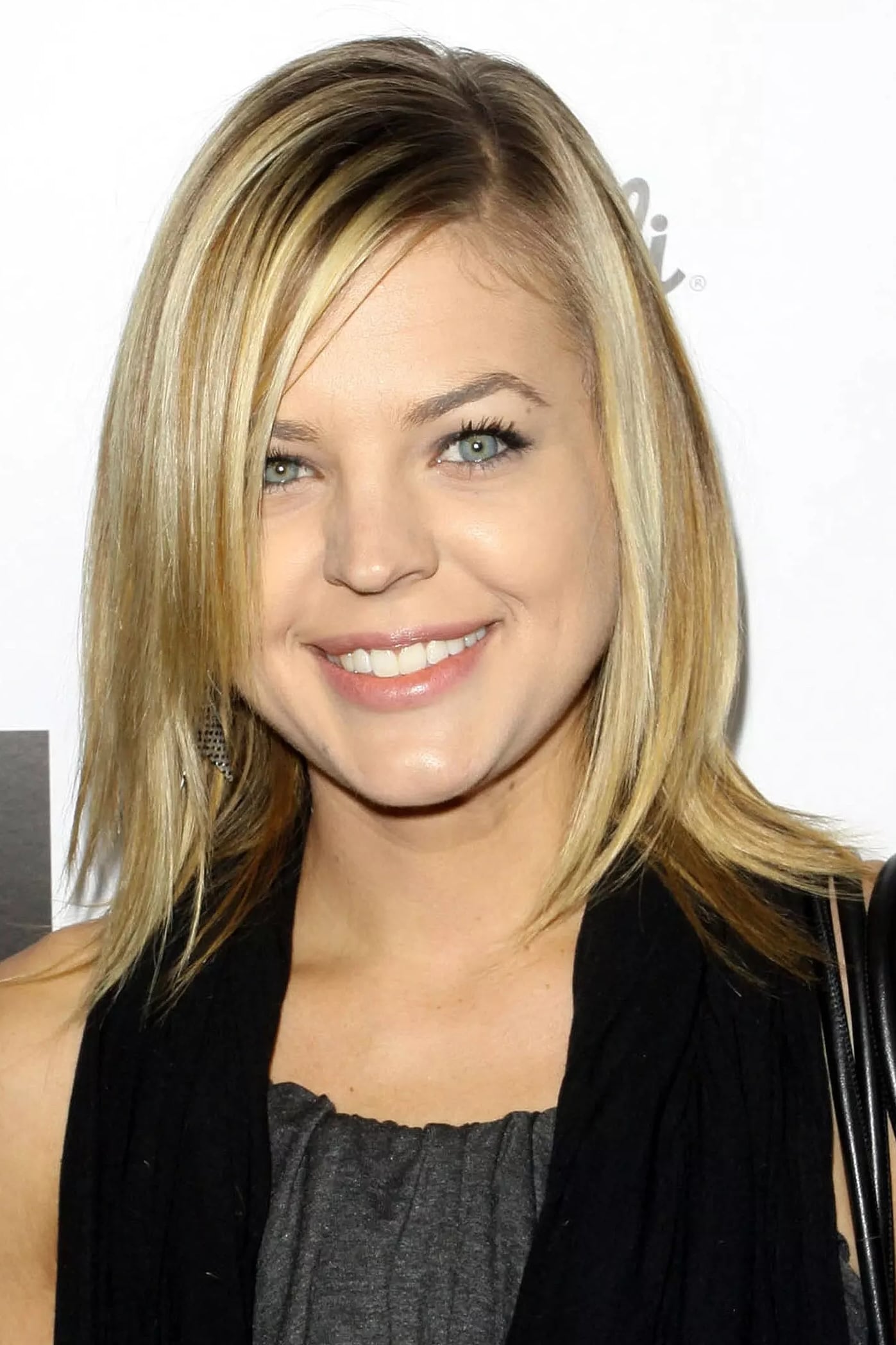 بازیگر Kirsten Storms  