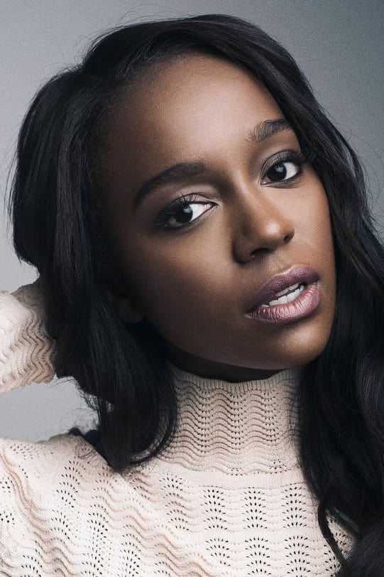 بازیگر Aja Naomi King  