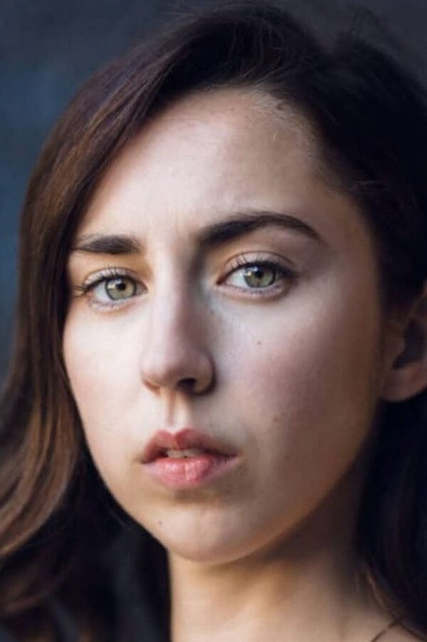 بازیگر Aisling Kearns  