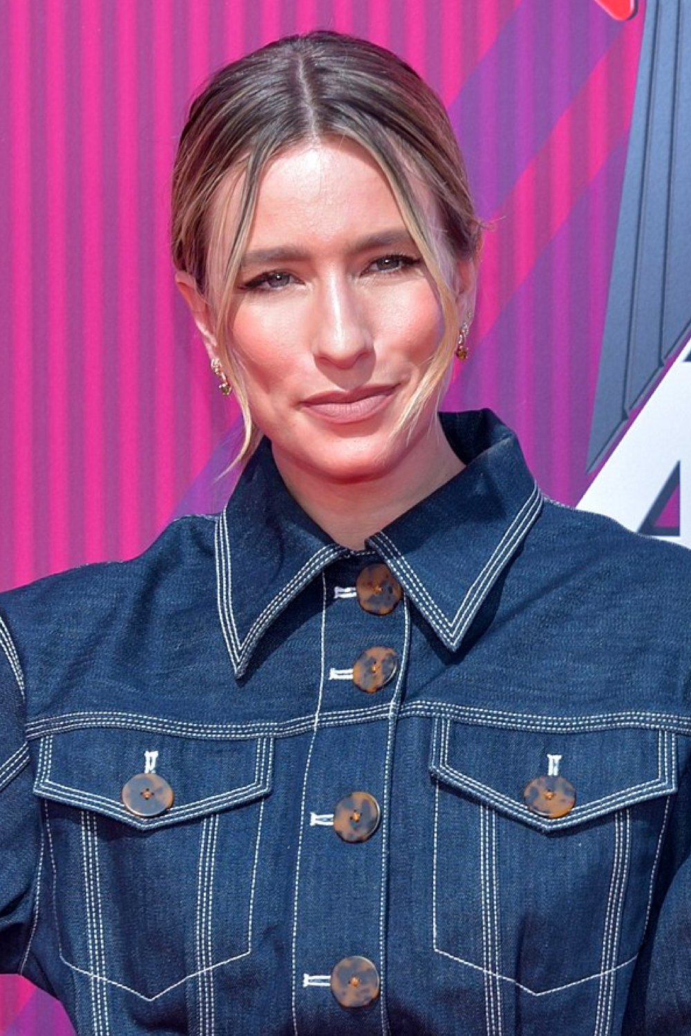 بازیگر Renee Bargh  