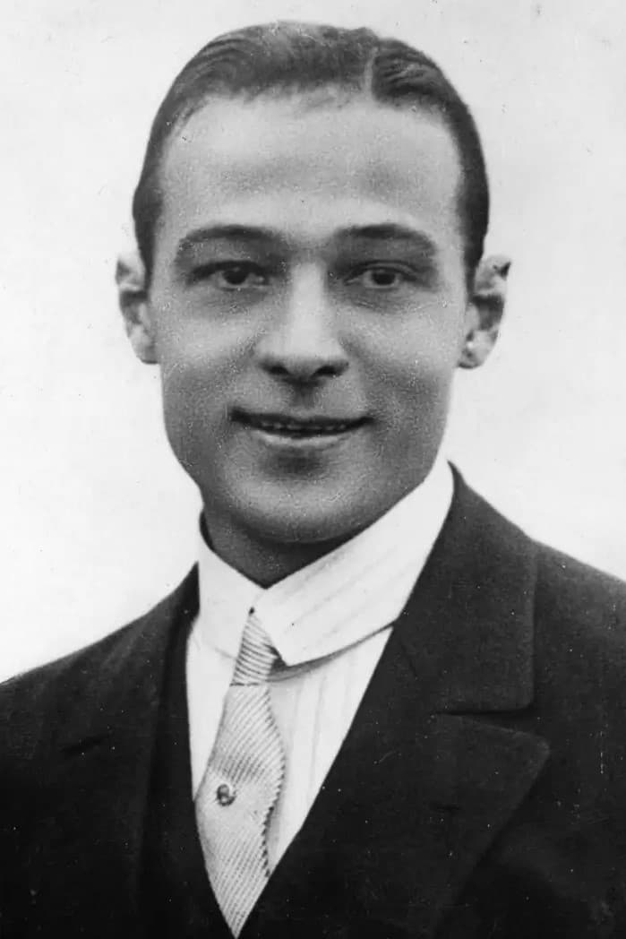 بازیگر Rudolph Valentino  