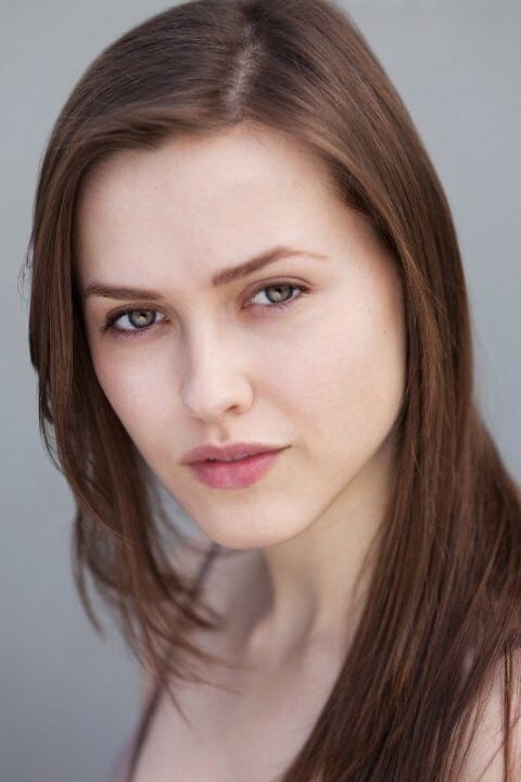 بازیگر Elinor Crawley  