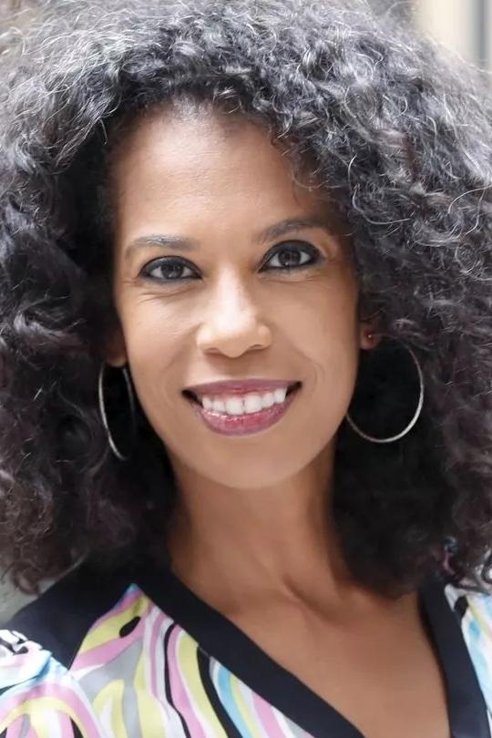 بازیگر Elizabeth Tchoungui  