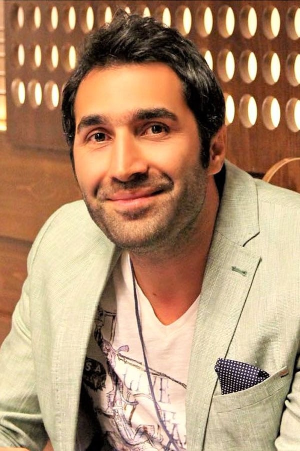 بازیگر Hadi Kazemi  