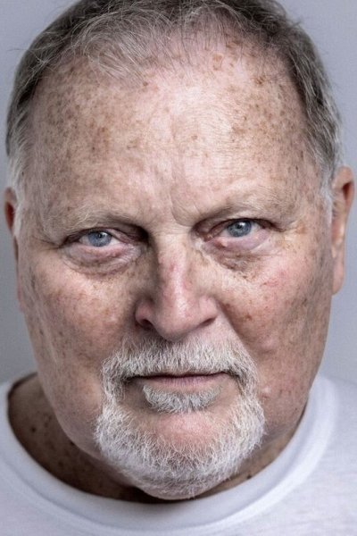 بازیگر Thomas Kirk  