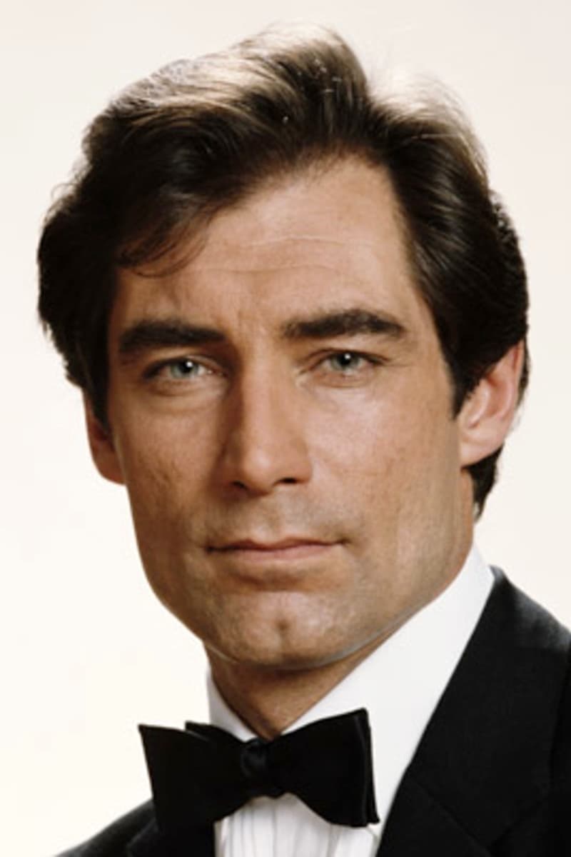 بازیگر Timothy Dalton  