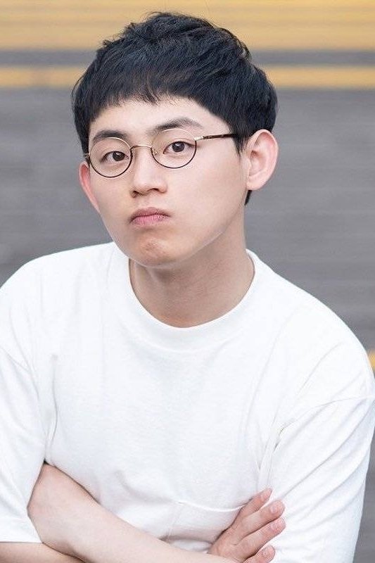بازیگر 손용범  