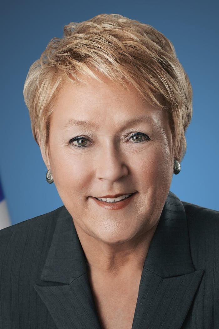 بازیگر Pauline Marois  