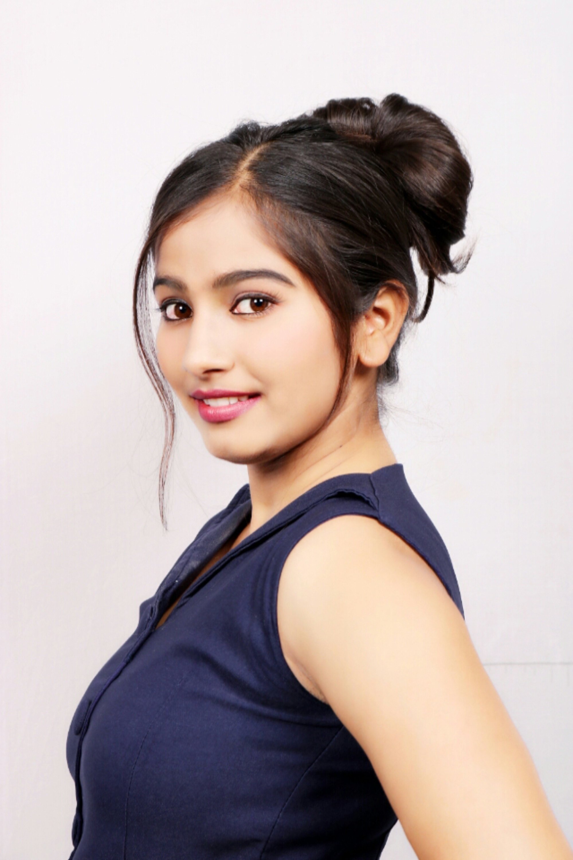 بازیگر Asmeeta Deshmukh  