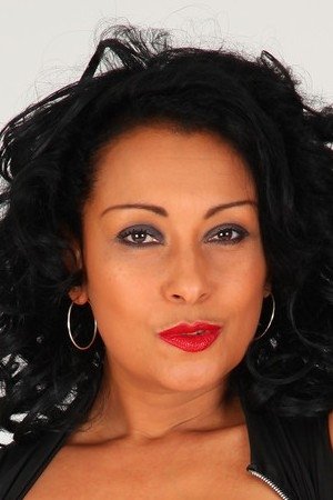 بازیگر Donna Ambrose  