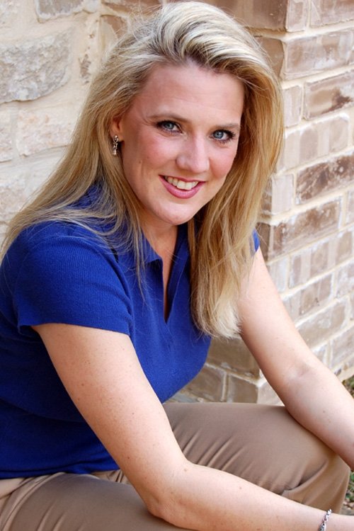 بازیگر Stephanie Nadolny  