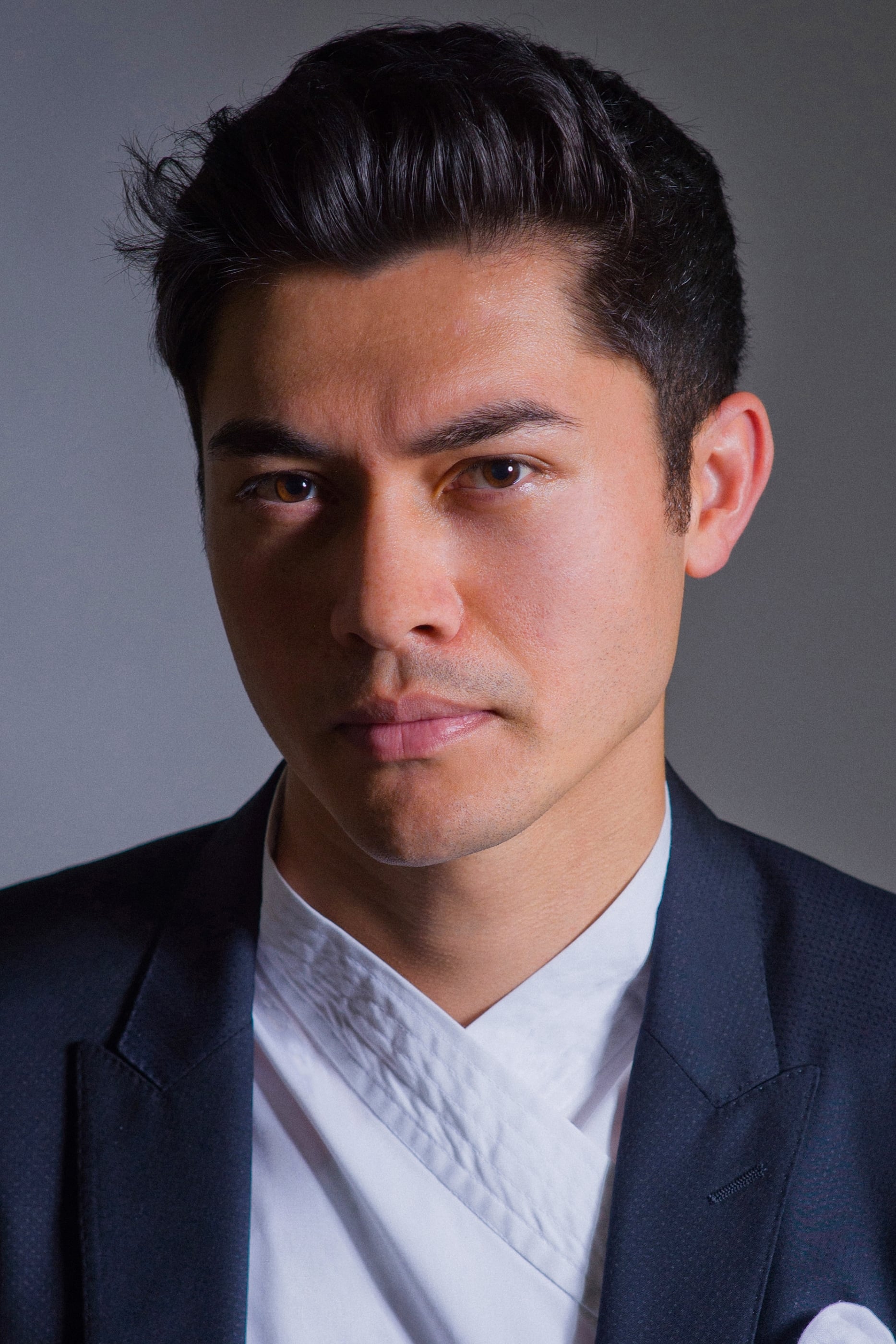 بازیگر Henry Golding  