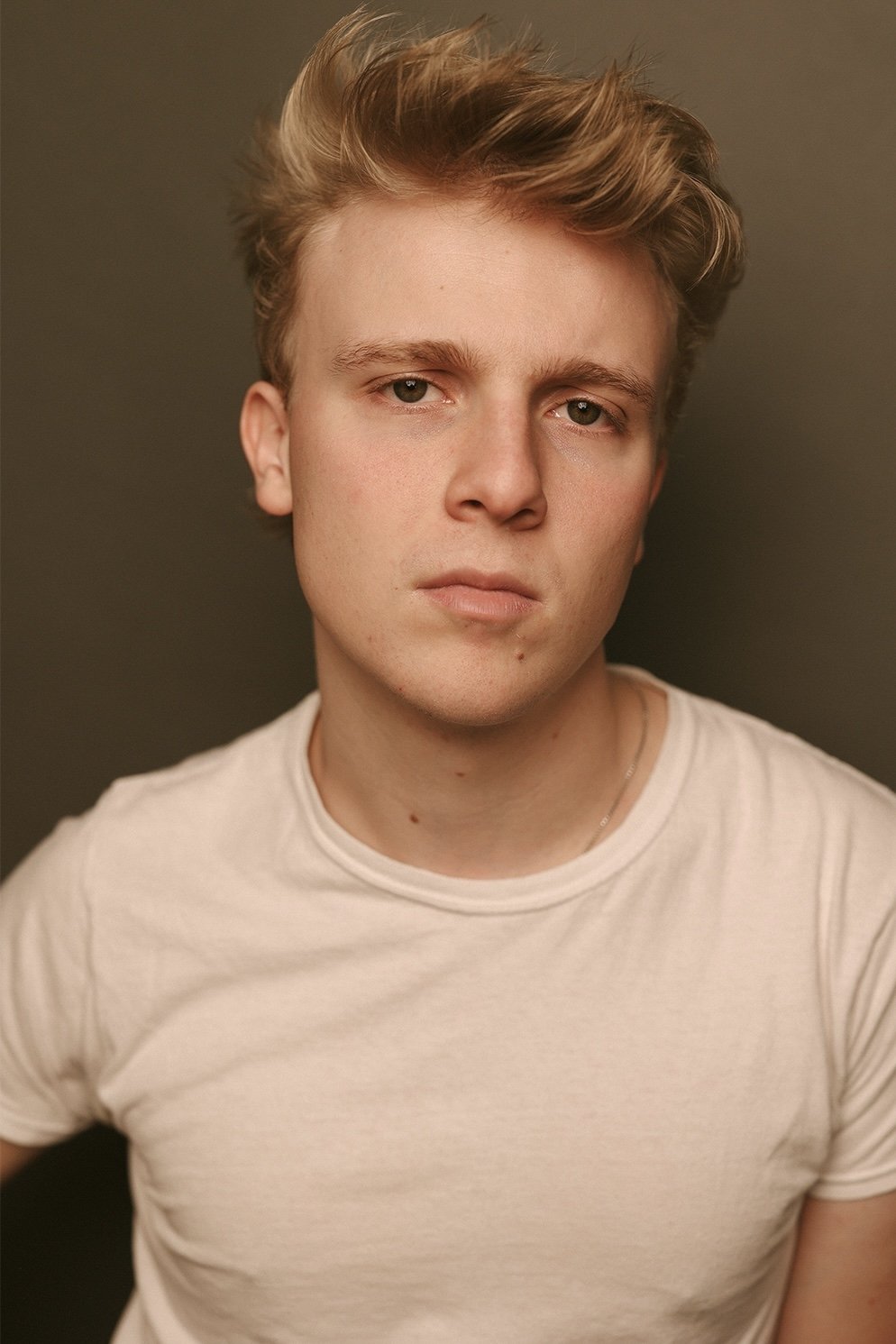 بازیگر Miles Elliot  