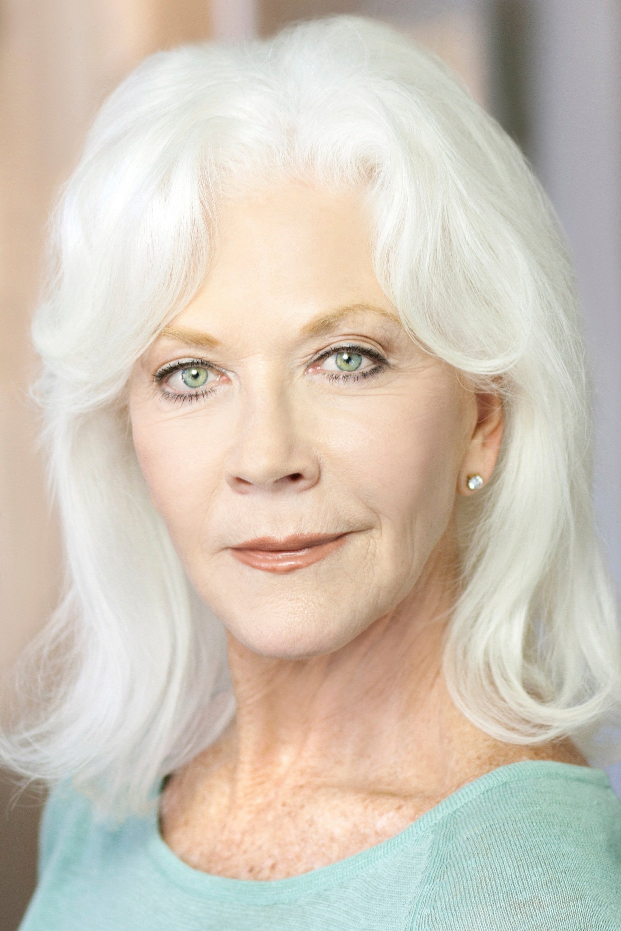 بازیگر Linda Thorson  