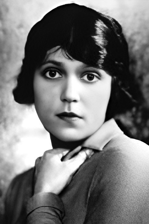 بازیگر Helen Montrose  