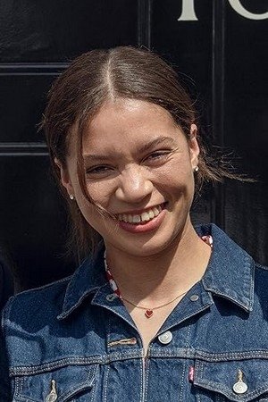 بازیگر Isobel Akuwudike  