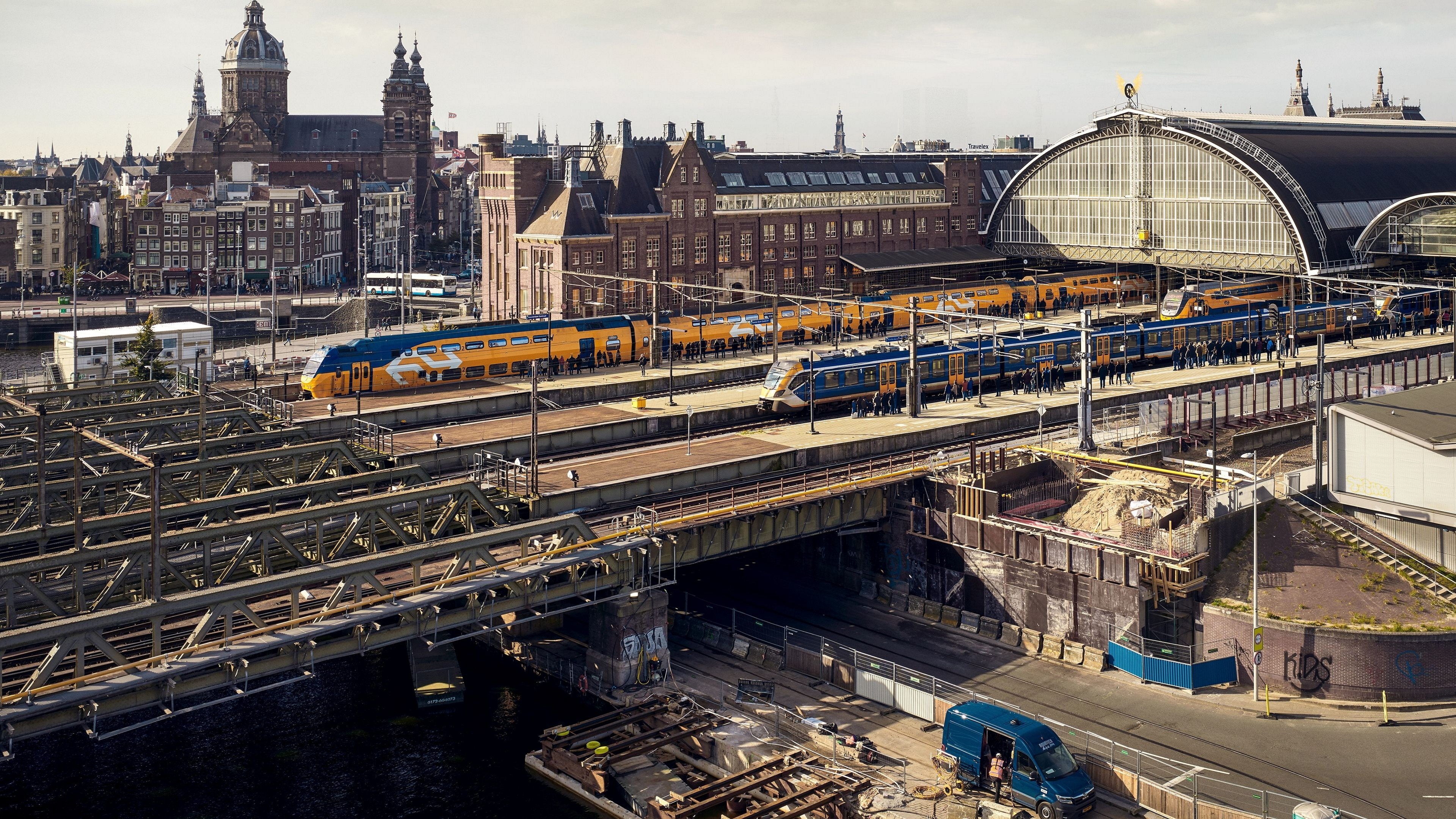Amsterdam Centraal 24/7|Amsterdam Centraal 24/7