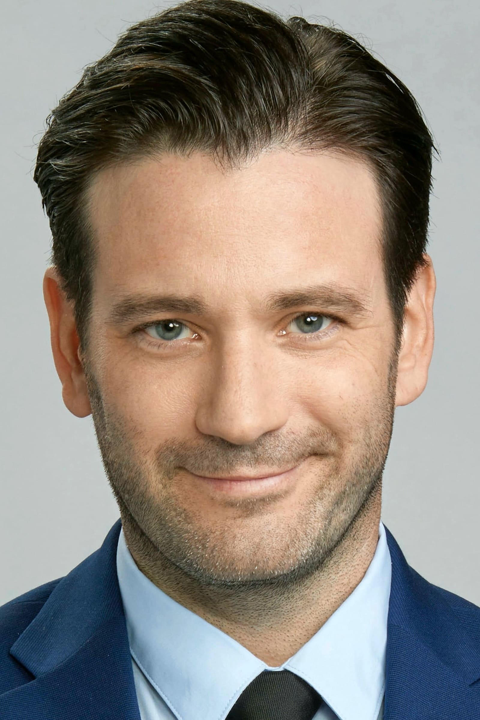 بازیگر Colin Donnell  