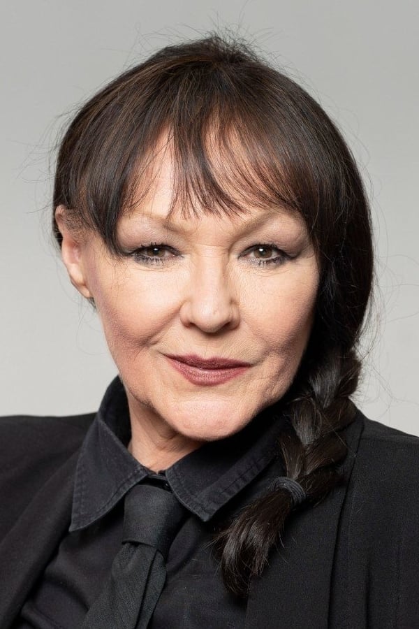 بازیگر Frances Barber  