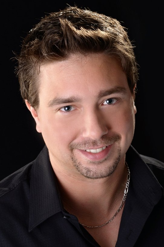 بازیگر Pierre-Luc Blais  