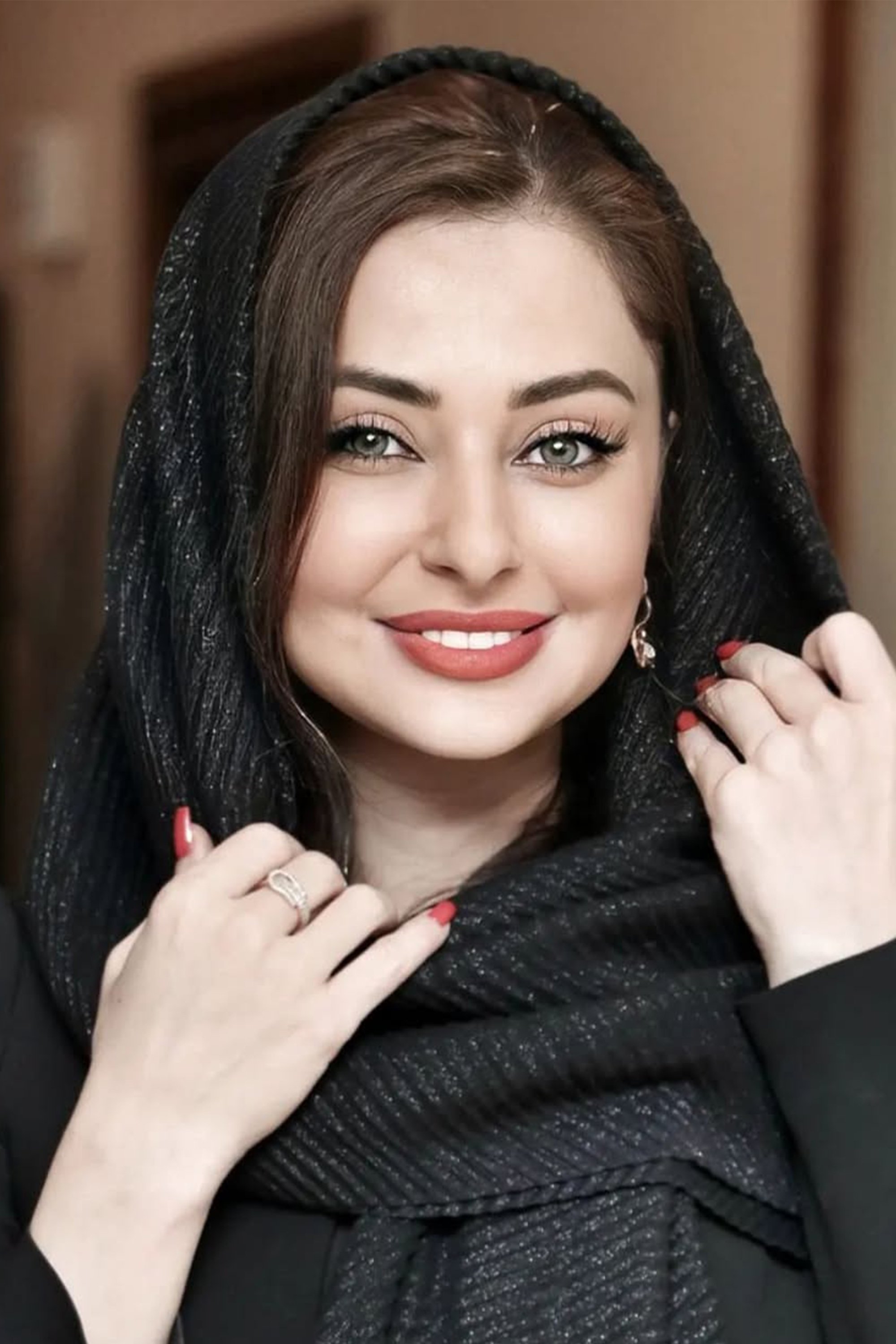 بازیگر Nafiseh Roshan  