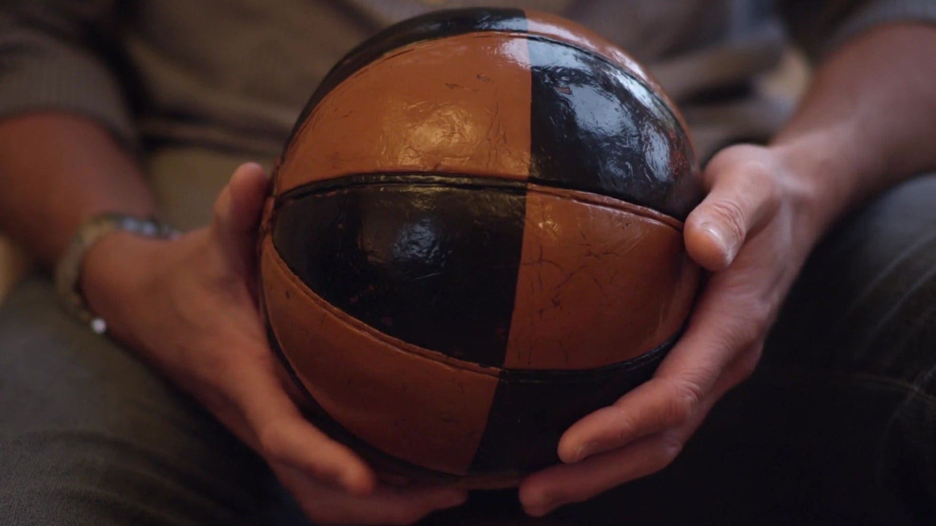 Bounce: How the Ball Taught the World to Play|Bounce: How the Ball Taught the World to Play