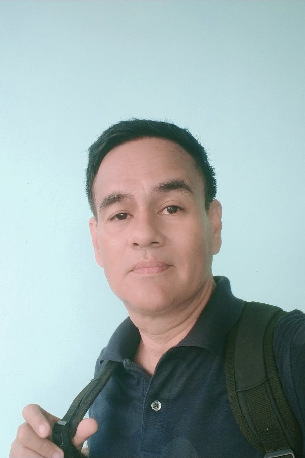 بازیگر Michael Dagdag  