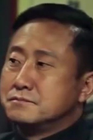 بازیگر 缪良  