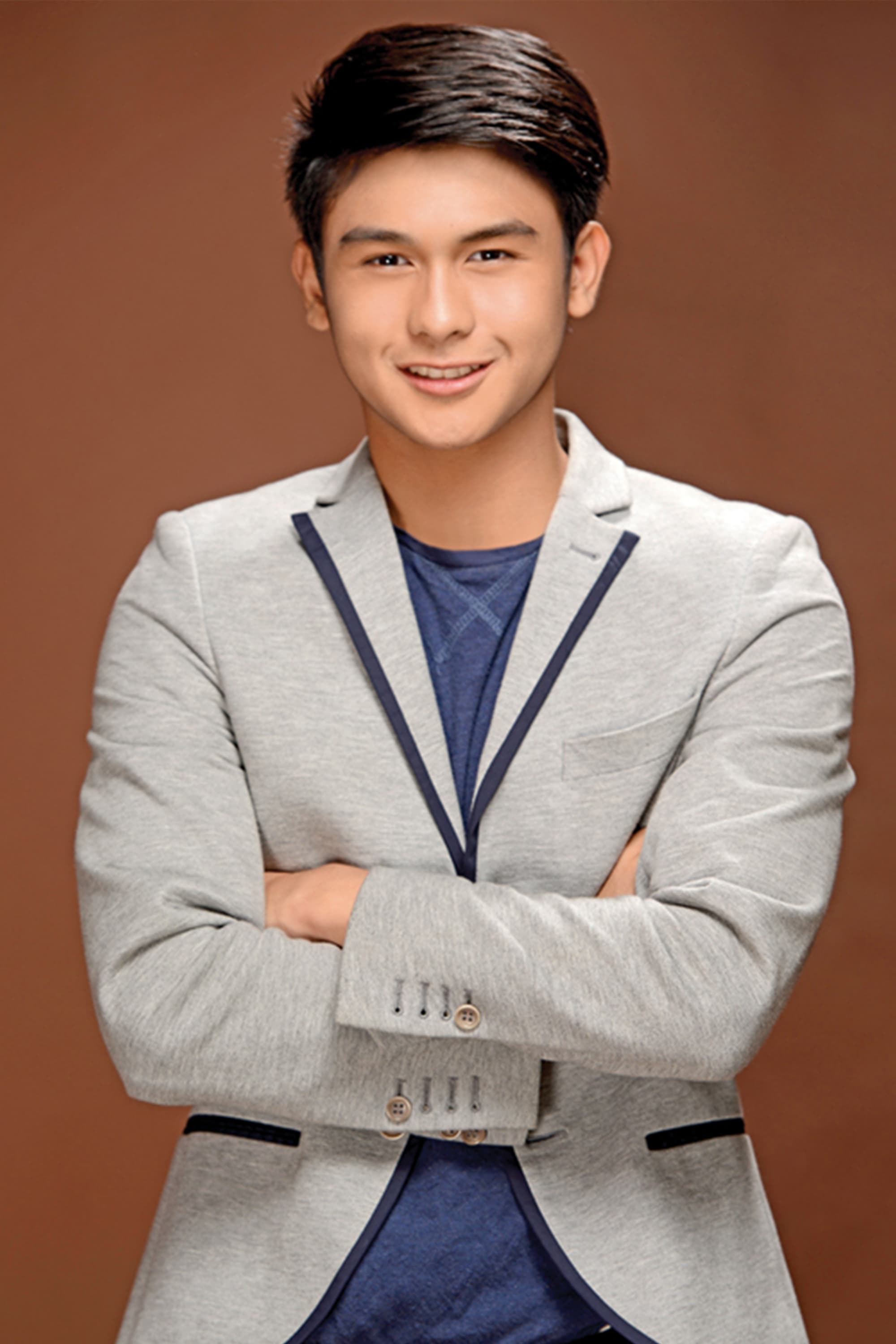 بازیگر Paulo Angeles  