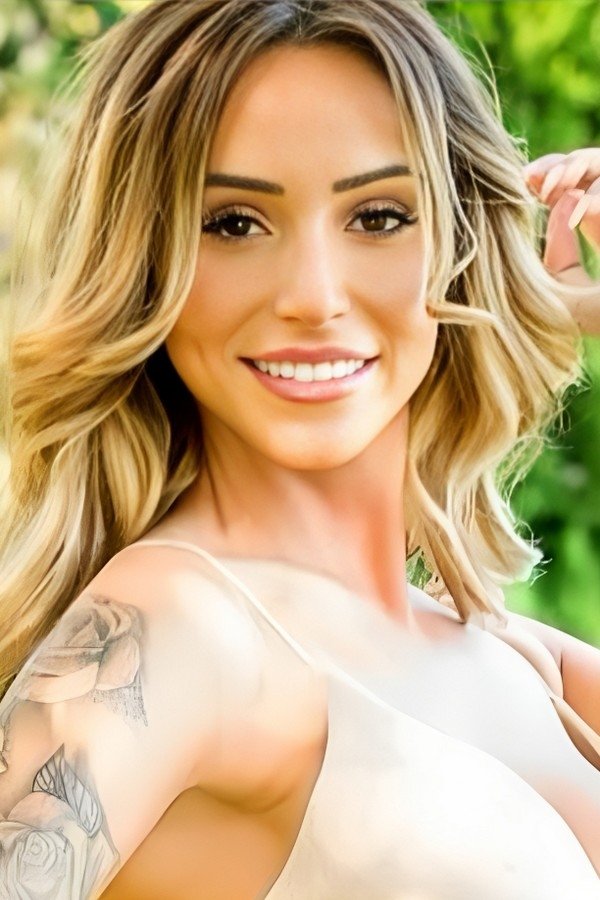 بازیگر Mélanie Orlenko  