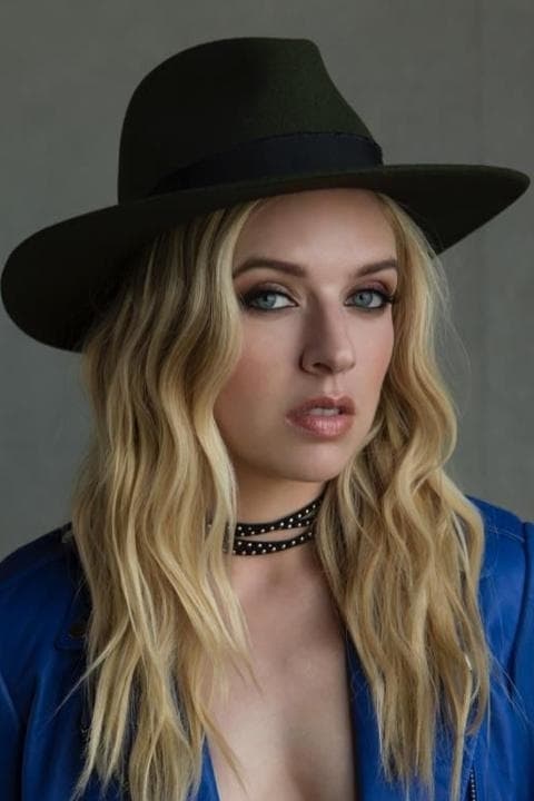 بازیگر ZZ Ward  