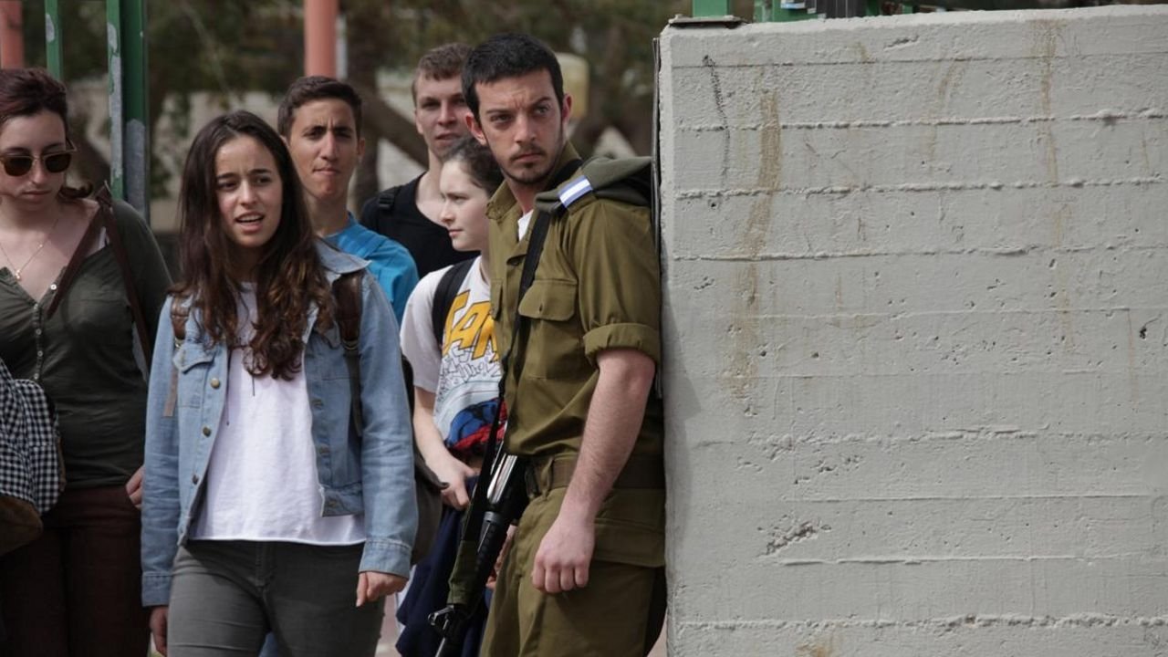 הנוער|הנוער
