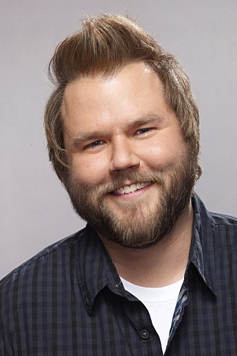 بازیگر Tyler Labine  