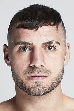 بازیگر Lewis Ritson  
