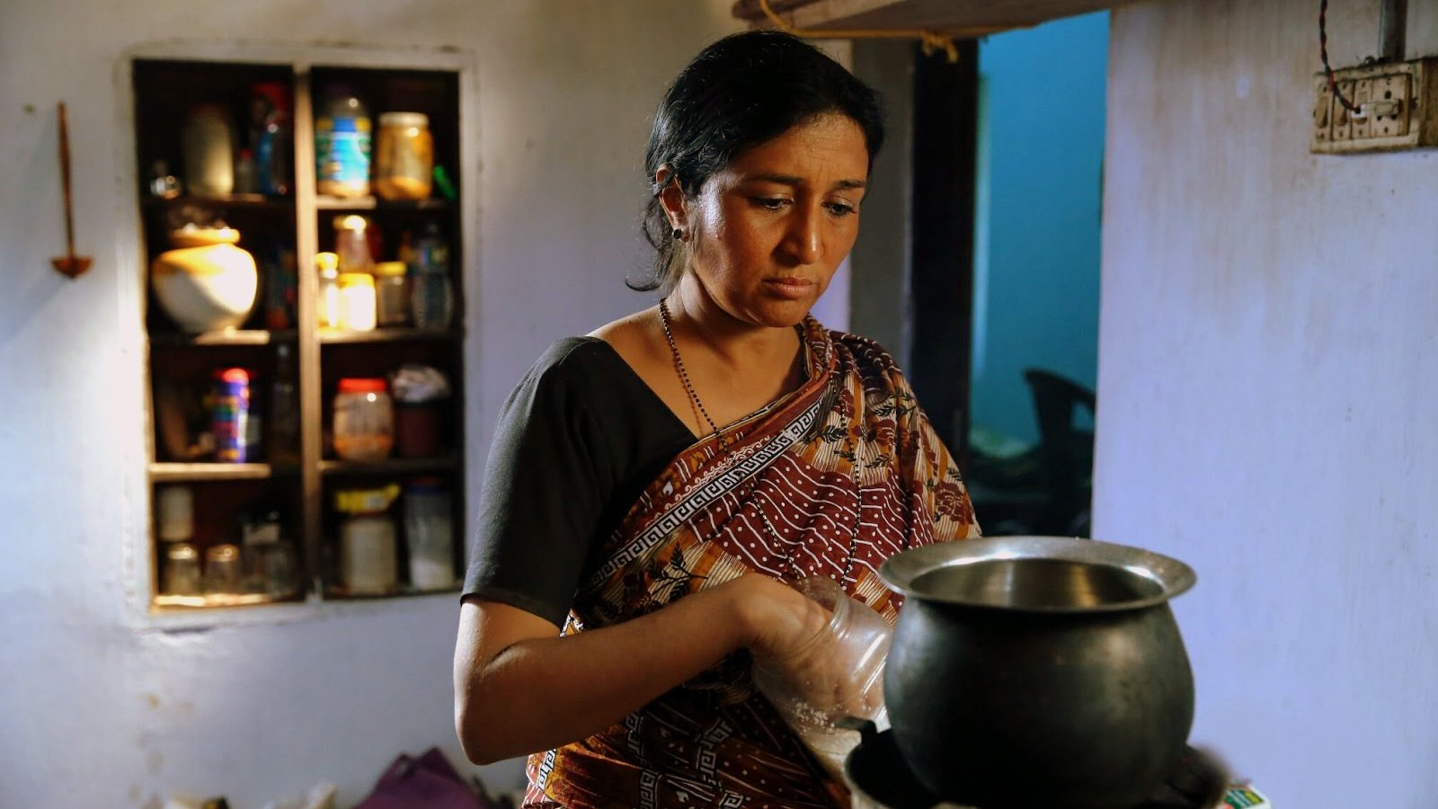 ആകാശത്തിനും ഭൂമിയ്ക്കുമിടയില്‍|ആകാശത്തിനും ഭൂമിയ്ക്കുമിടയില്‍