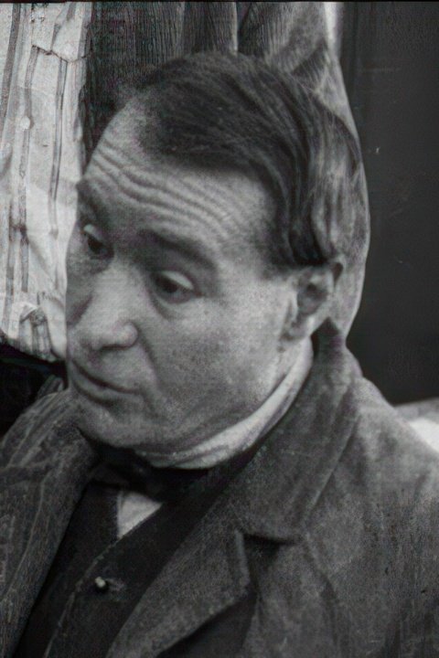 بازیگر Max Charlier  