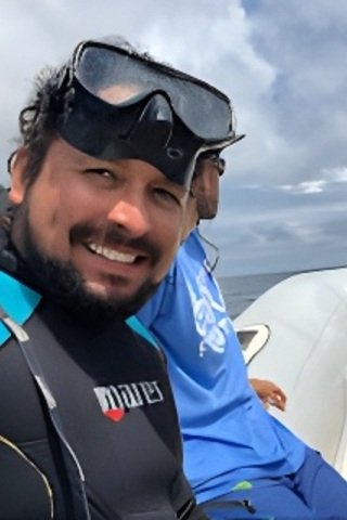 بازیگر Kenneth Mora Mendoza  
