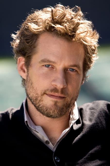 بازیگر James Tupper  